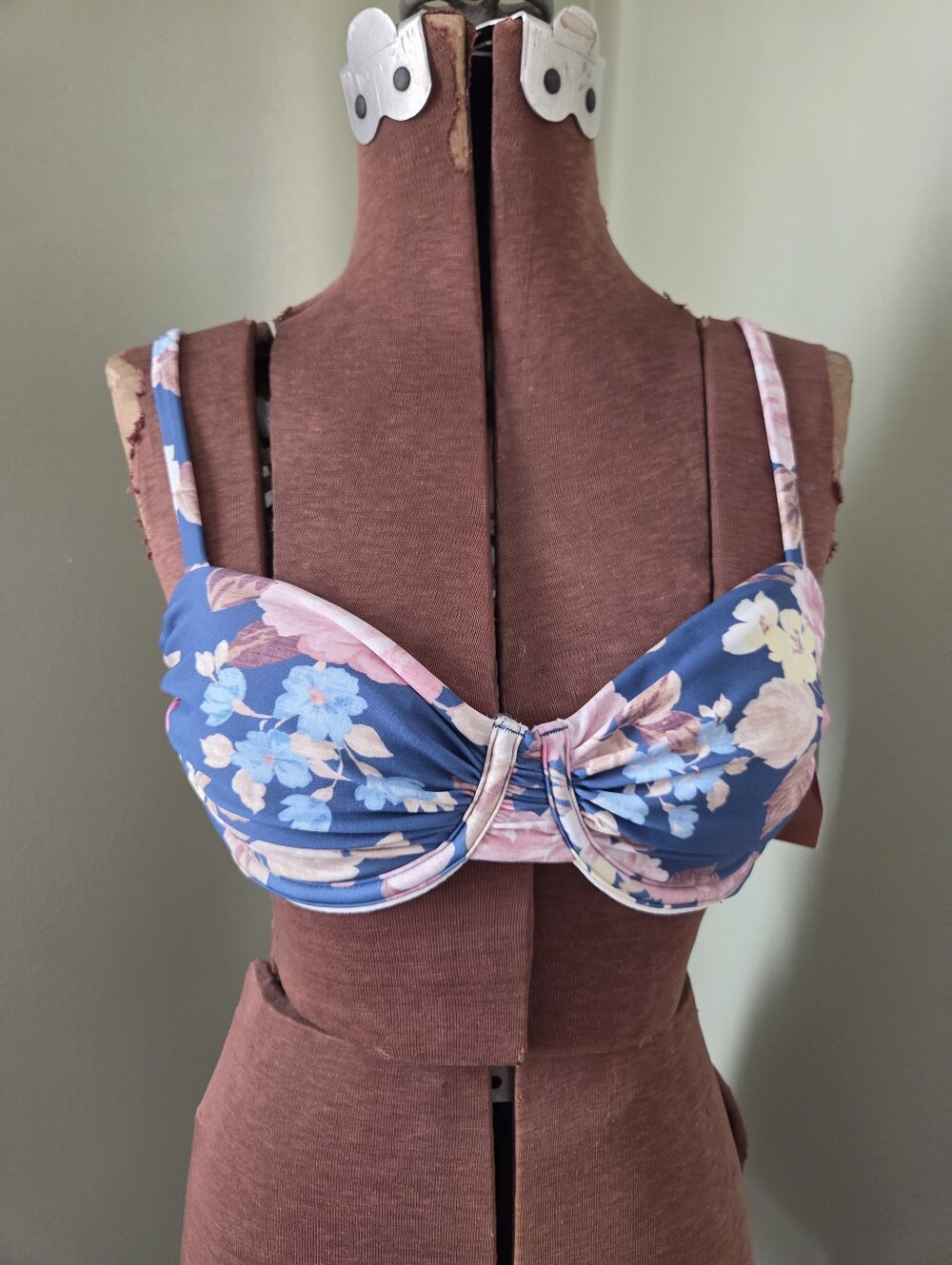New Shade & Shore Womens 34B Floral Bikini Swim Top